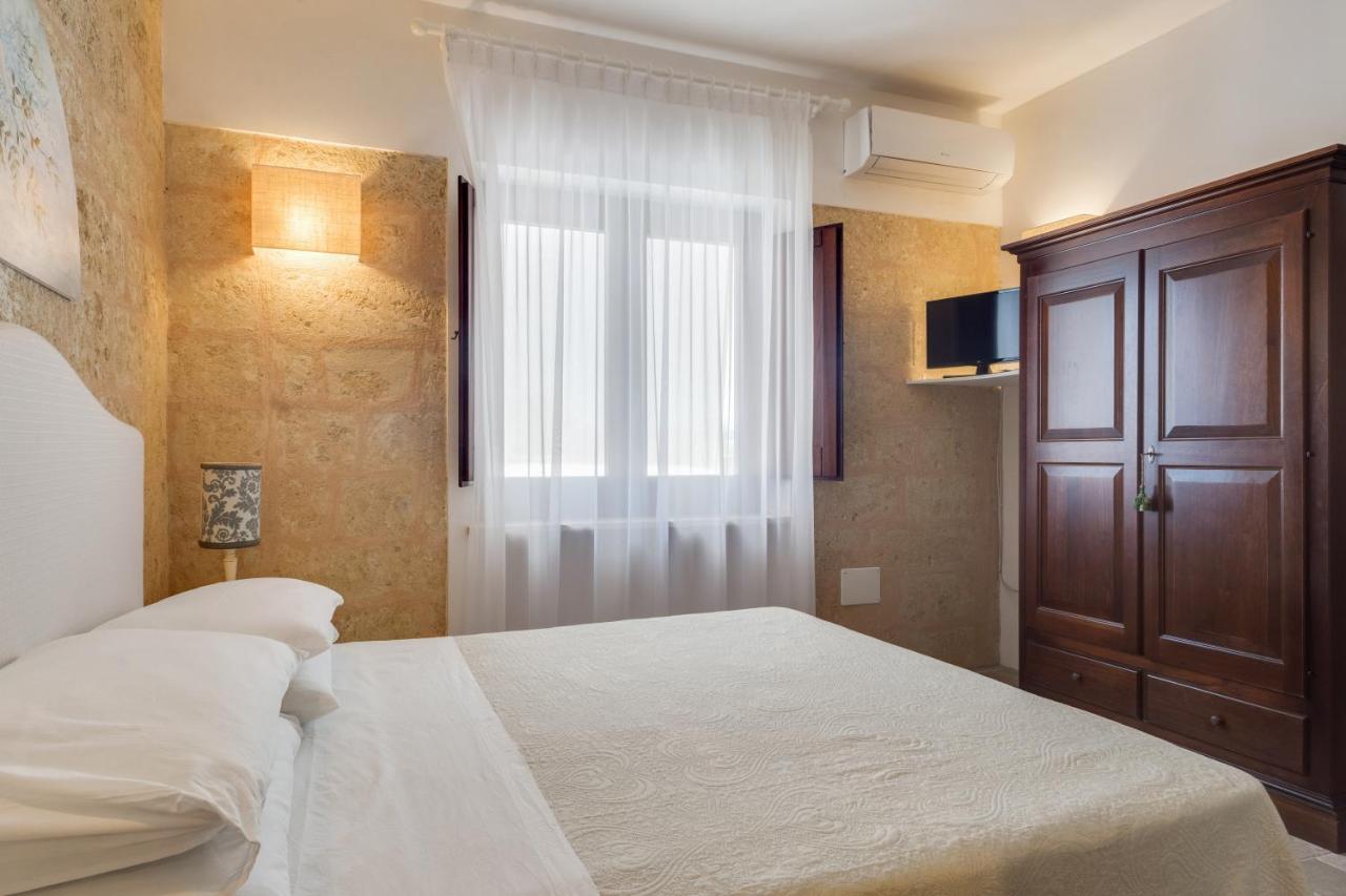 Le Lantane - Luxury Rooms アレッサーノ エクステリア 写真
